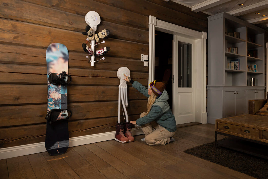 Hedgehog Wall and Octopus drying gloves and boots in cabin